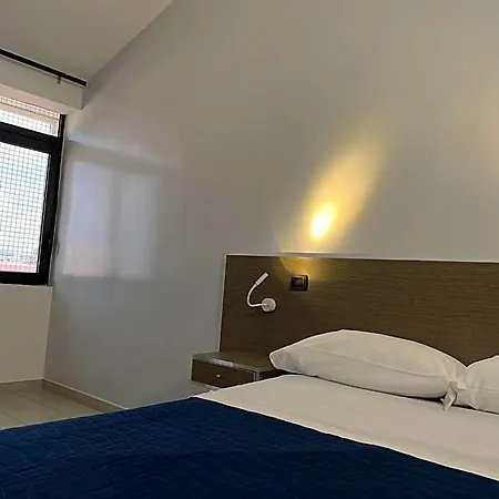 Hotel Cristian Giugliano In Campania